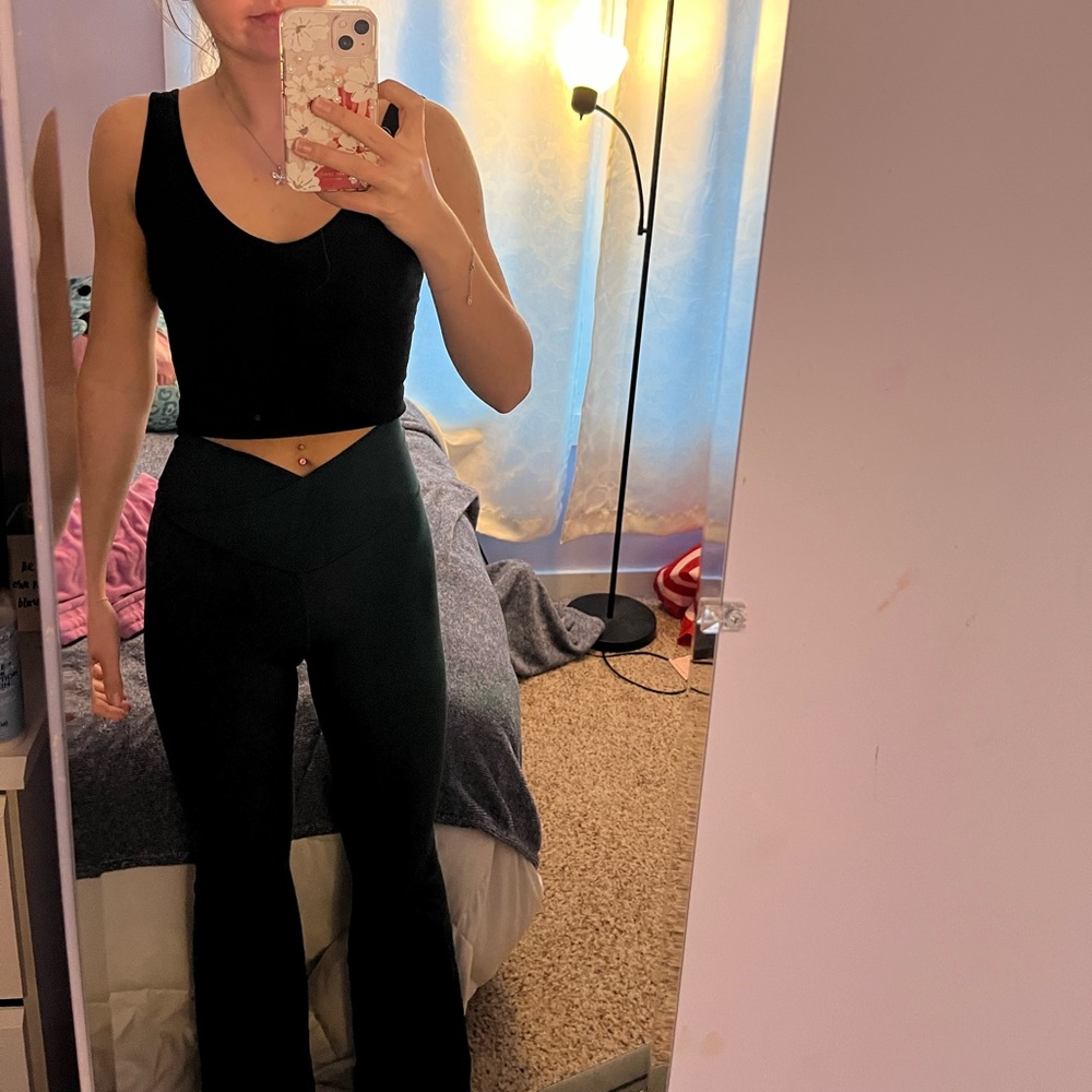 Aerie Real Me crossover flare leggings